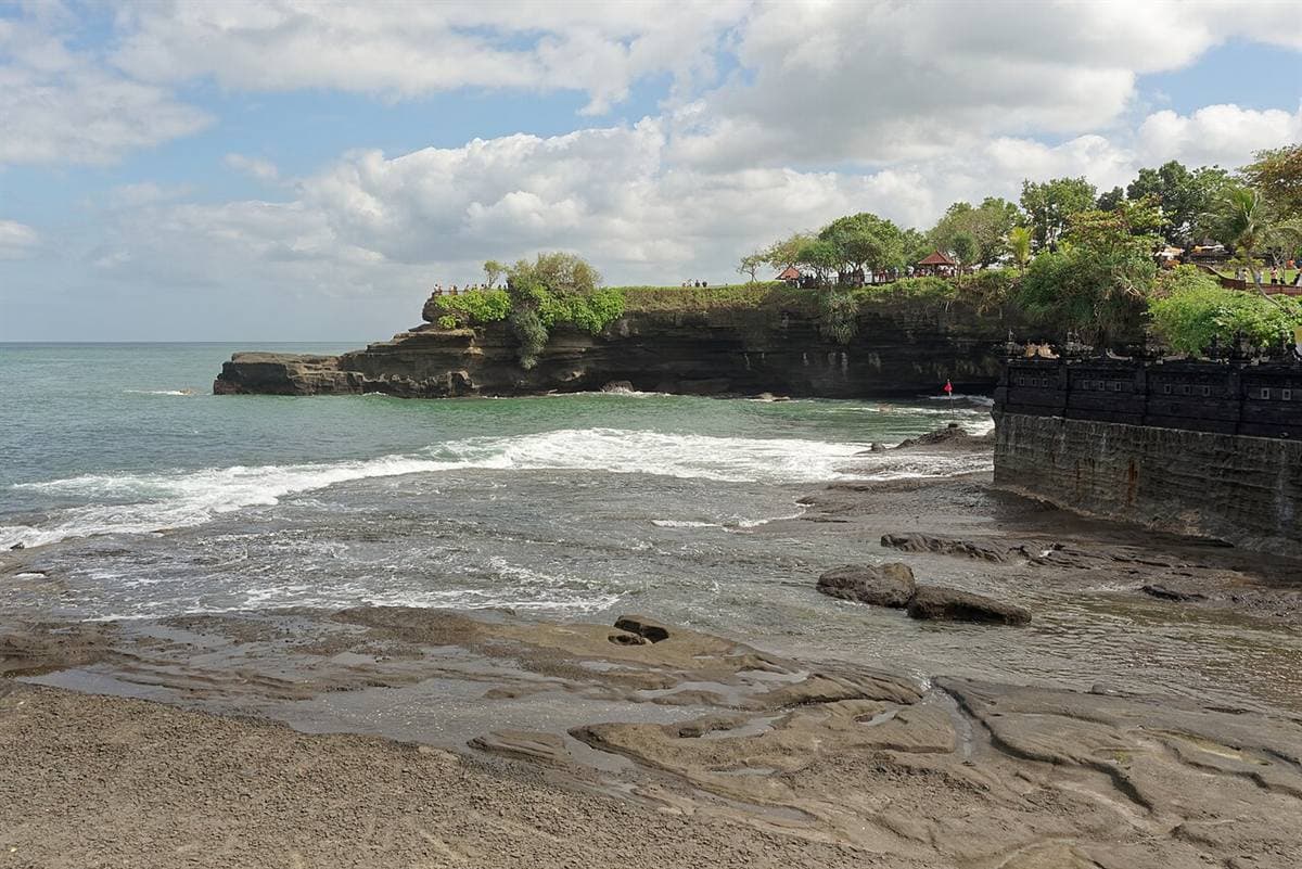 Tanah Lot sea temple