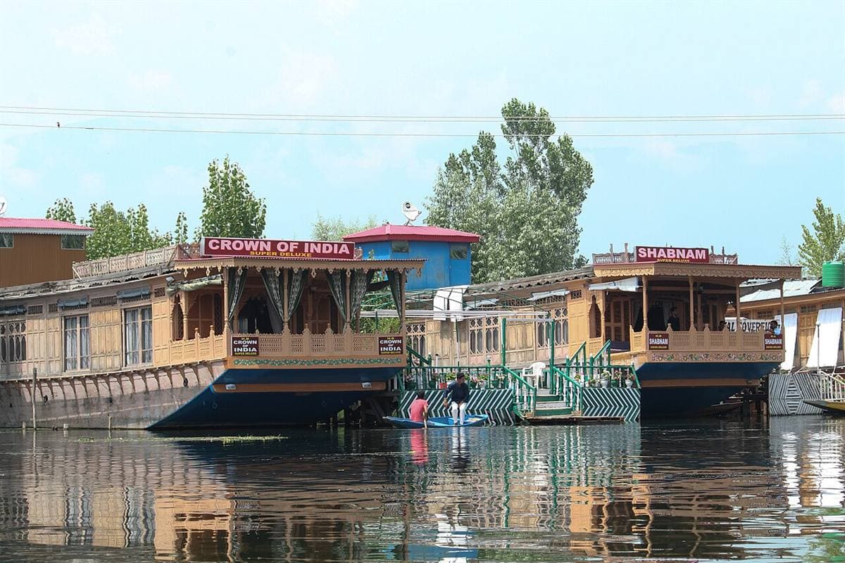 Shikaras on Dal Lake, Srinagar