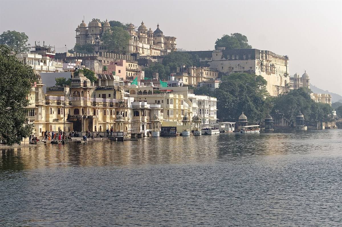 City Palace and Lake Pichola, Udaipur